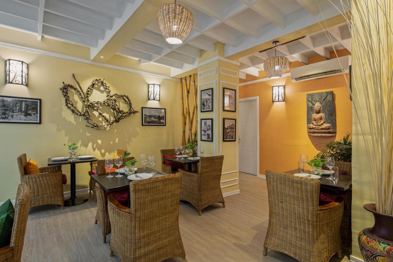Botum Palace Hotel Phnom Penh Ngoại thất bức ảnh
