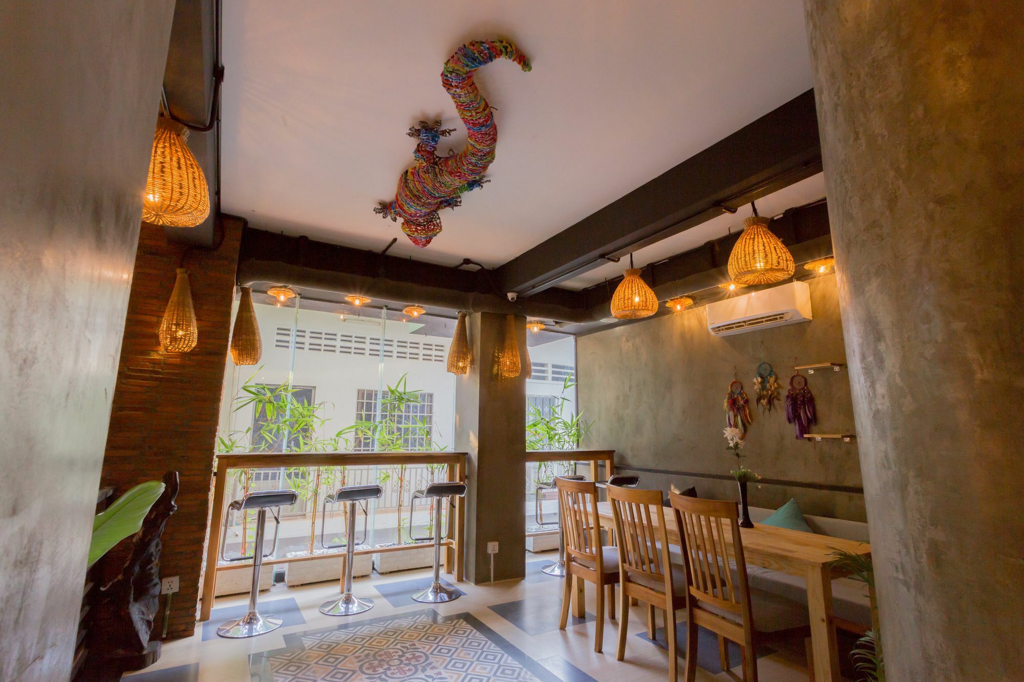 Botum Palace Hotel Phnom Penh Ngoại thất bức ảnh